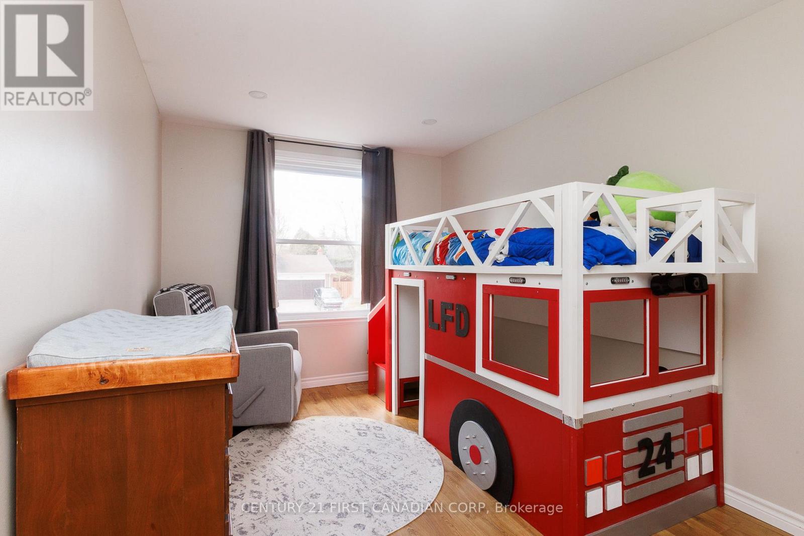 737 Village Green Avenue, London South, Ontario  N6K 1H3 - Photo 30 - X12879718