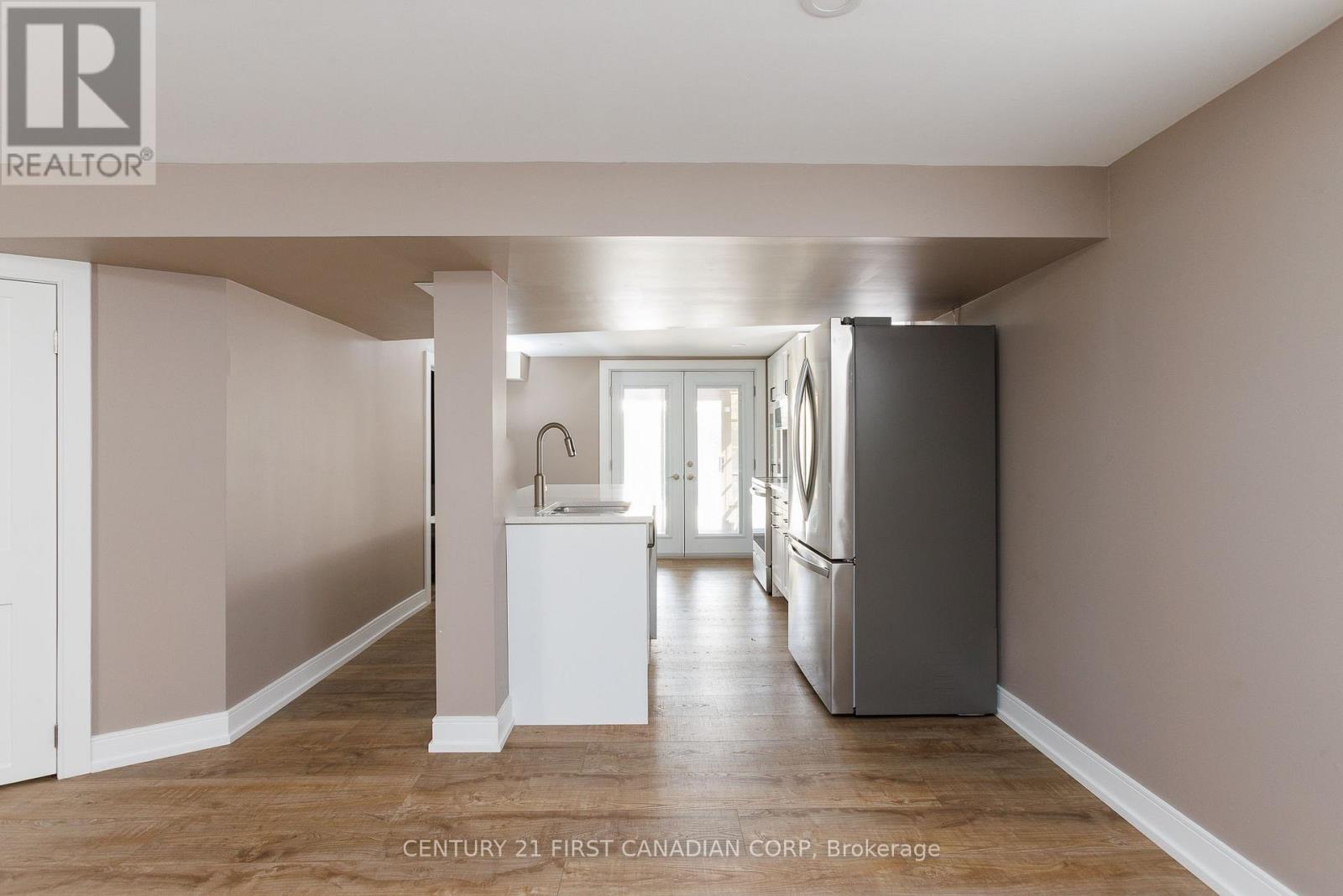 737 Village Green Avenue, London South, Ontario  N6K 1H3 - Photo 32 - X12879718