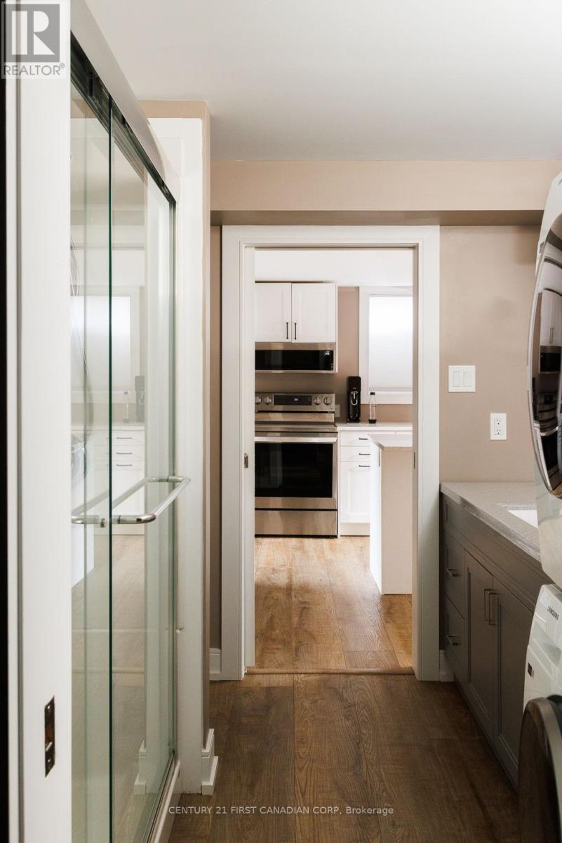 737 Village Green Avenue, London South, Ontario  N6K 1H3 - Photo 36 - X12879718