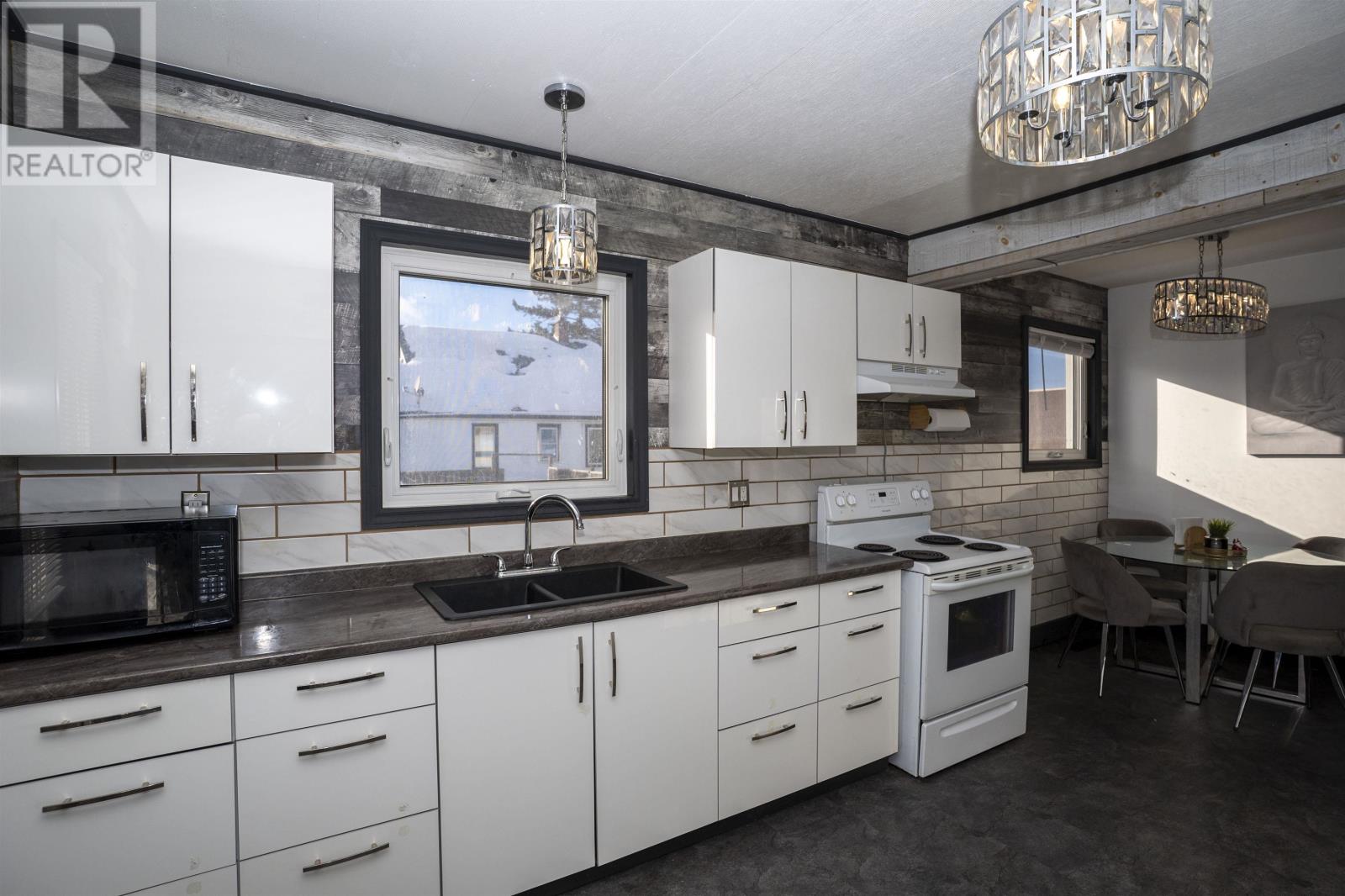 1436 Arthur St E, Thunder Bay, Ontario  P7E 5N4 - Photo 4 - TB2600394