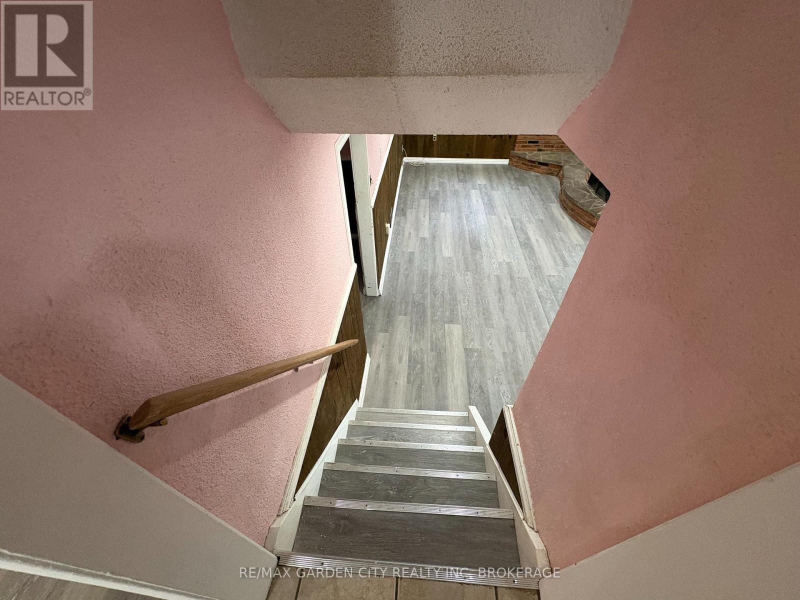 30 Deborah Court, St. Catharines, Ontario  L2P 3R6 - Photo 21 - X12879772