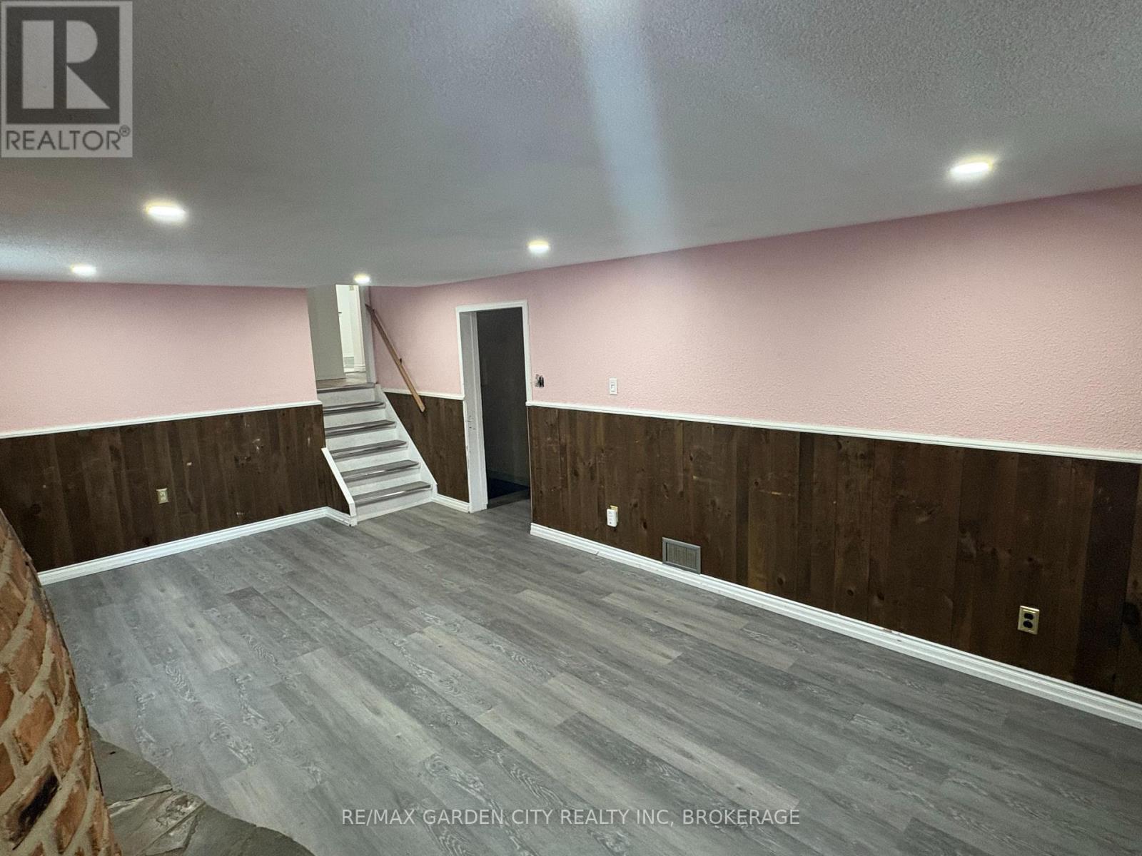 30 Deborah Court, St. Catharines, Ontario  L2P 3R6 - Photo 22 - X12879772