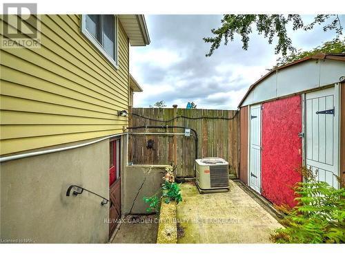 30 Deborah Court, St. Catharines, Ontario  L2P 3R6 - Photo 31 - X12879772