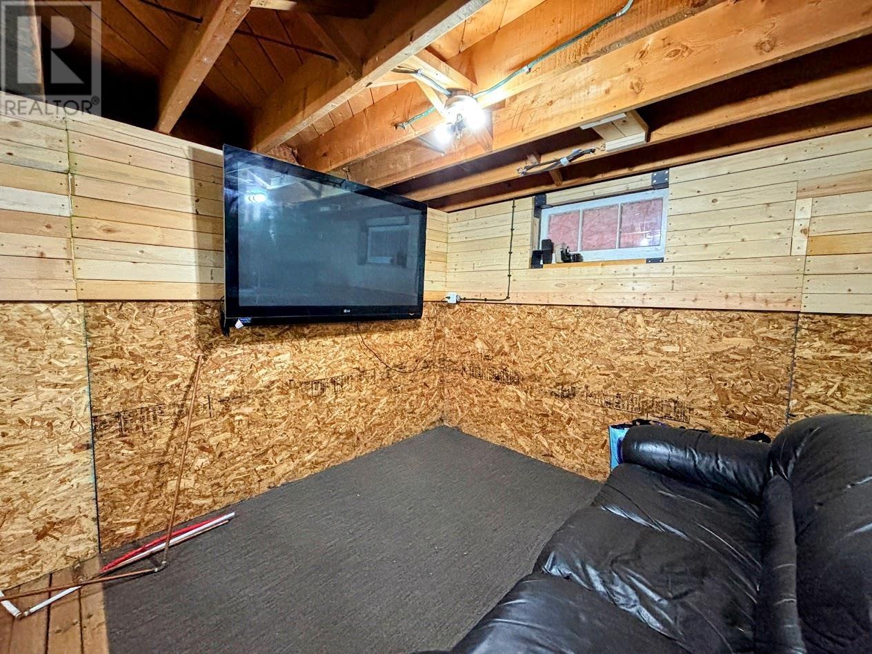 16 Wenonah Dr, Manitouwadge, Ontario  P0T 2C0 - Photo 18 - TB2600429