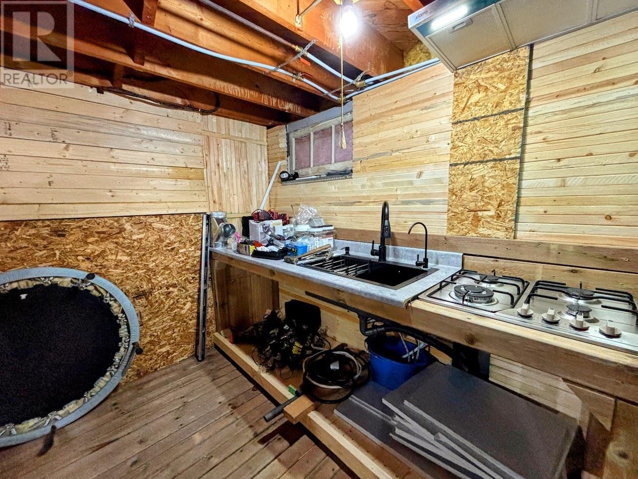 16 Wenonah Dr, Manitouwadge, Ontario  P0T 2C0 - Photo 19 - TB2600429