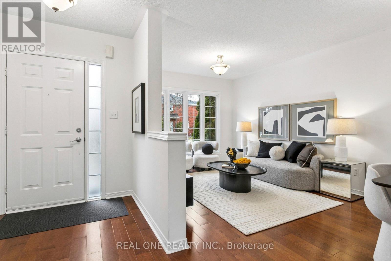 2262 Pell Crescent, Oakville, Ontario  L6M 3T6 - Photo 5 - W12876568