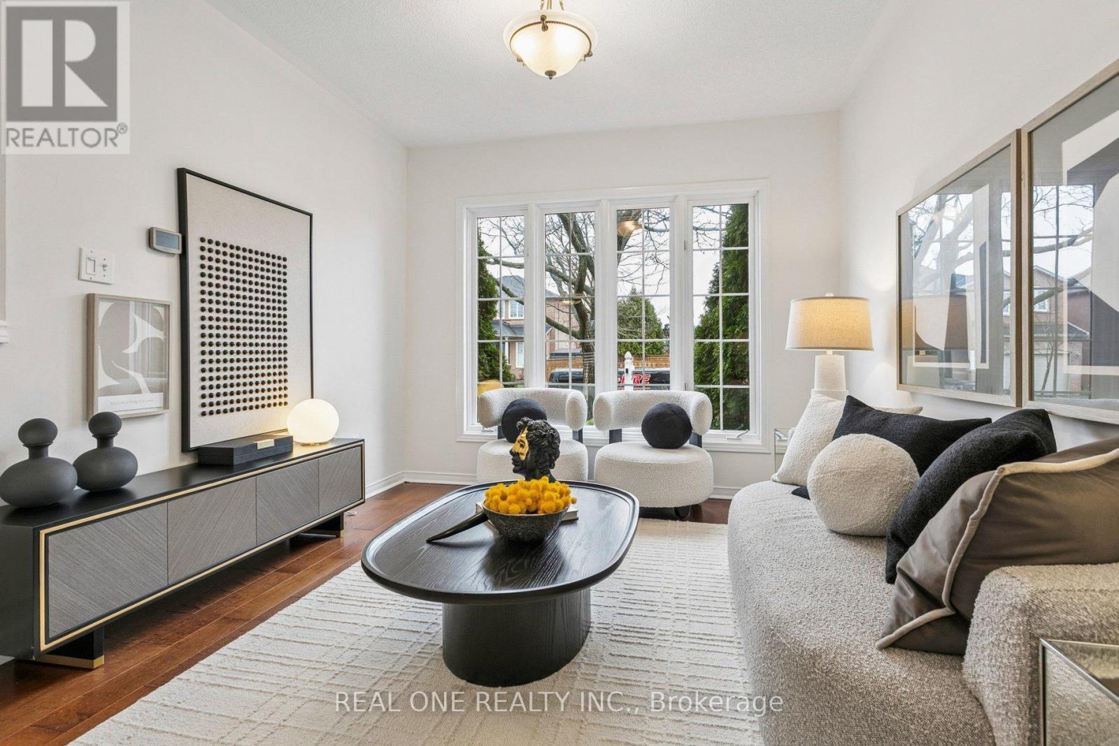 2262 Pell Crescent, Oakville, Ontario  L6M 3T6 - Photo 9 - W12876568