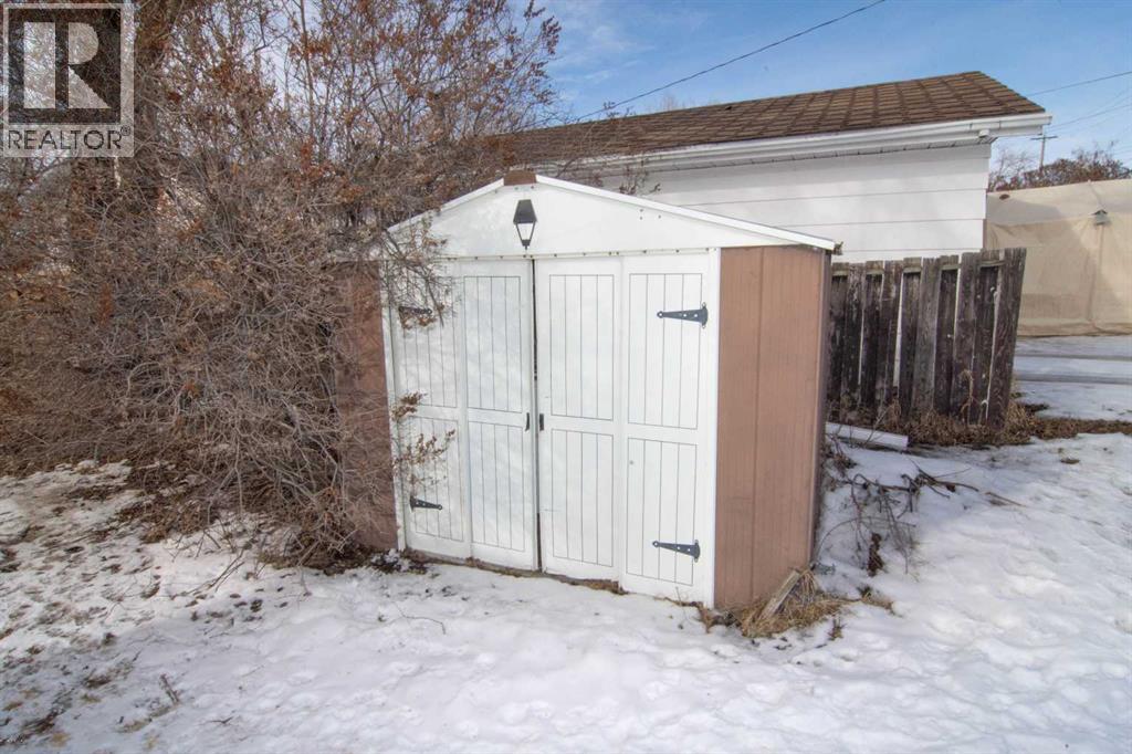 318 4 Avenue Se, Three Hills, Alberta  T0M 2A0 - Photo 12 - A2292467