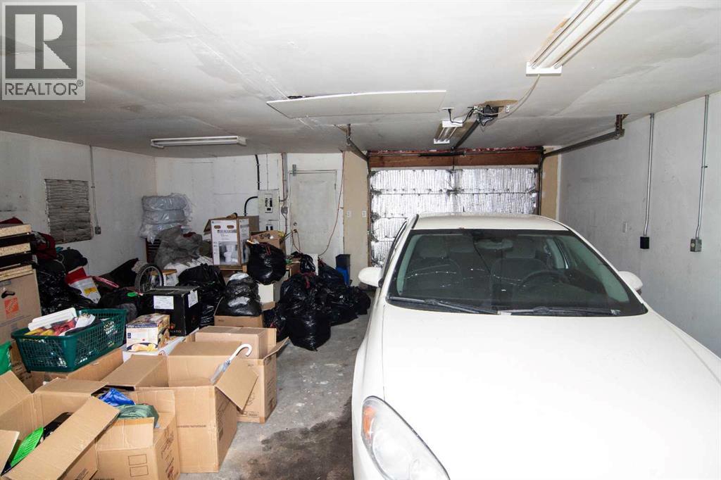 318 4 Avenue Se, Three Hills, Alberta  T0M 2A0 - Photo 9 - A2292467