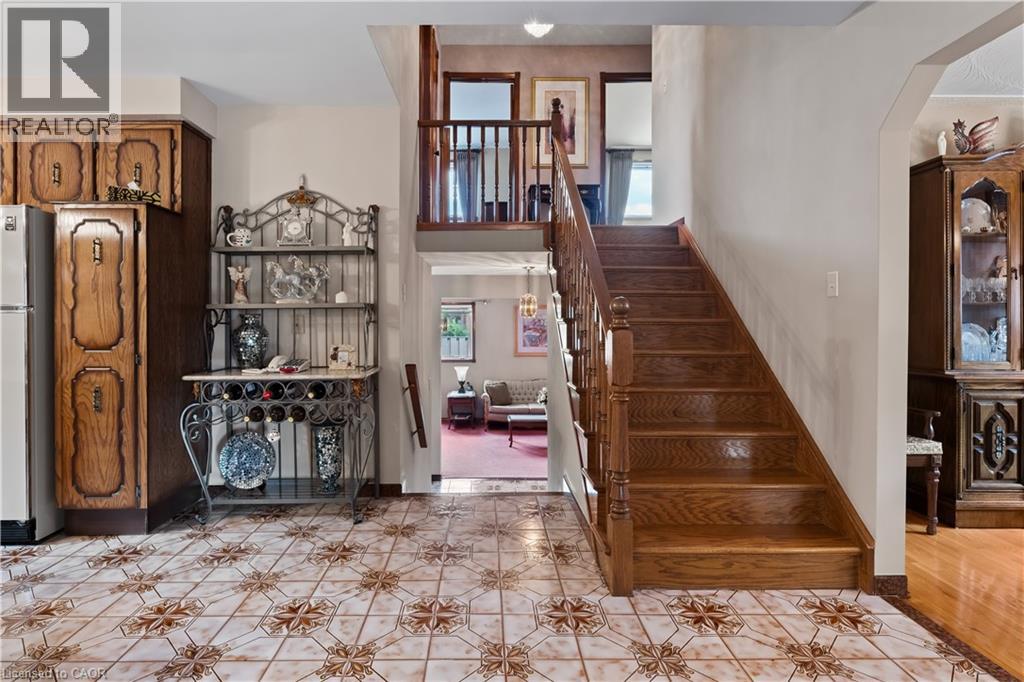 14 Valrose Drive, Hamilton, Ontario  L8E 3T4 - Photo 14 - 40812011