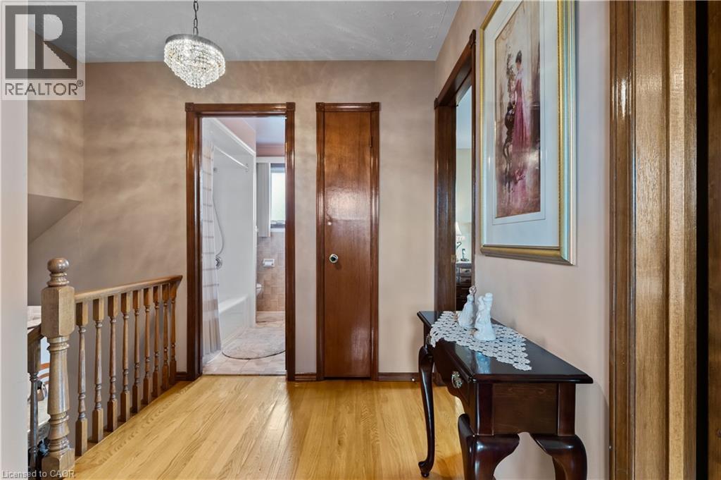 14 Valrose Drive, Hamilton, Ontario  L8E 3T4 - Photo 19 - 40812011