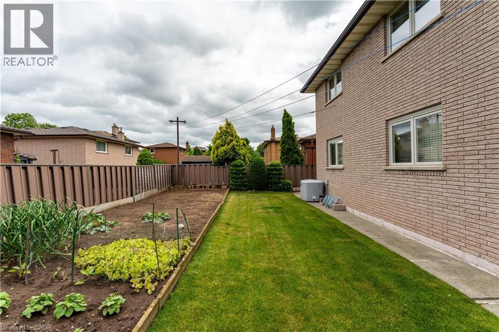 14 Valrose Drive, Hamilton, Ontario  L8E 3T4 - Photo 40 - 40812011