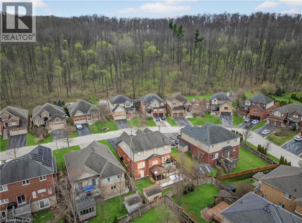 17 Heathcote Court, Grimsby, Ontario  L3M 0A6 - Photo 34 - 40810696