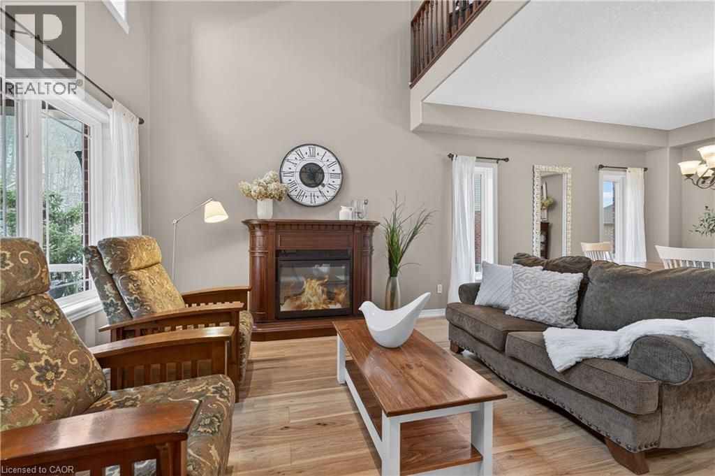 17 Heathcote Court, Grimsby, Ontario  L3M 0A6 - Photo 4 - 40810696