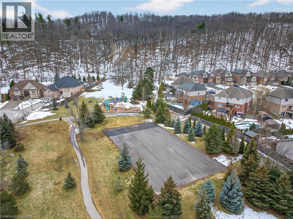 17 Heathcote Court, Grimsby, Ontario  L3M 0A6 - Photo 42 - 40810696