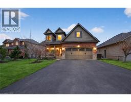 17 HEATHCOTE Court, Grimsby, Ontario