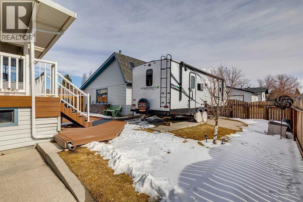 406 Queensland Place Se, Calgary, Alberta  T2J 5C9 - Photo 36 - A2291444