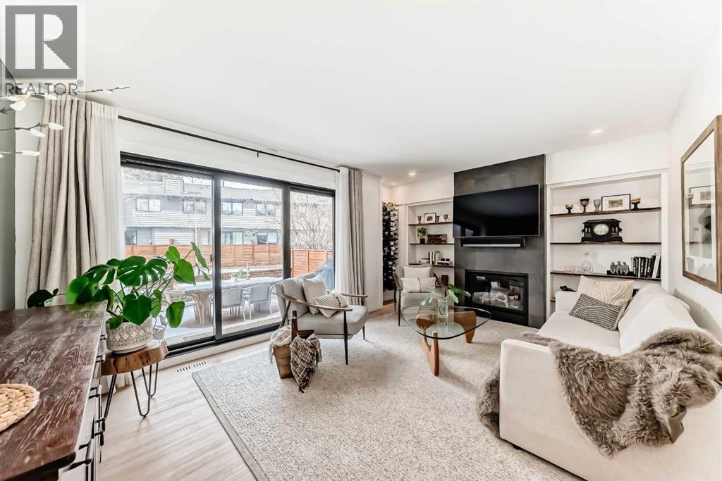 42 Point Drive Nw, Calgary, Alberta  T3B 5B3 - Photo 5 - A2293039