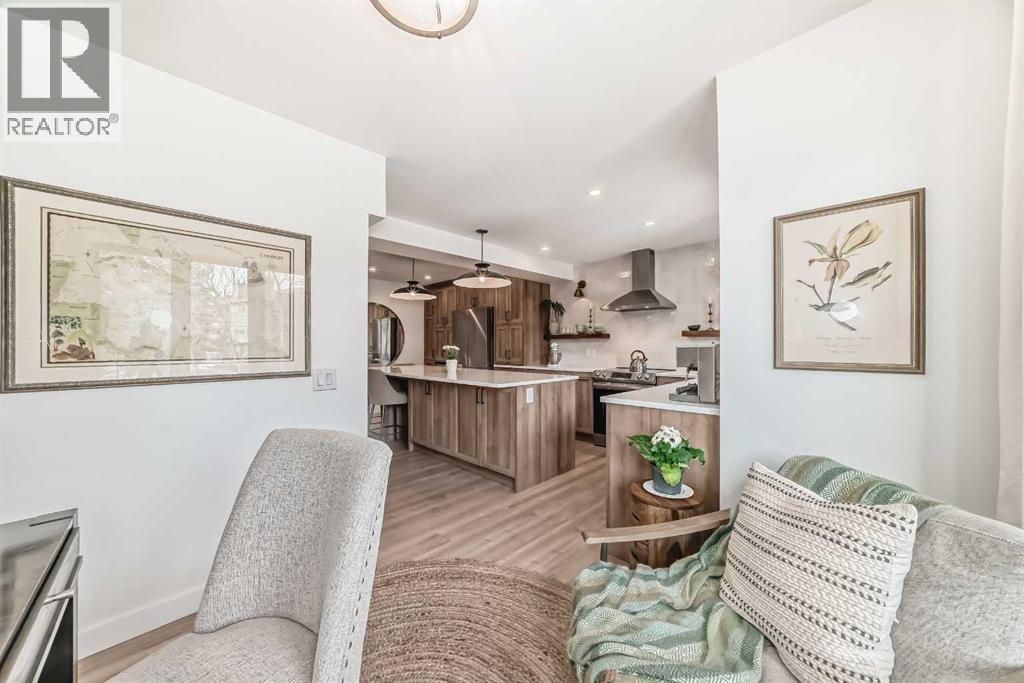 42 Point Drive Nw, Calgary, Alberta  T3B 5B3 - Photo 15 - A2293039