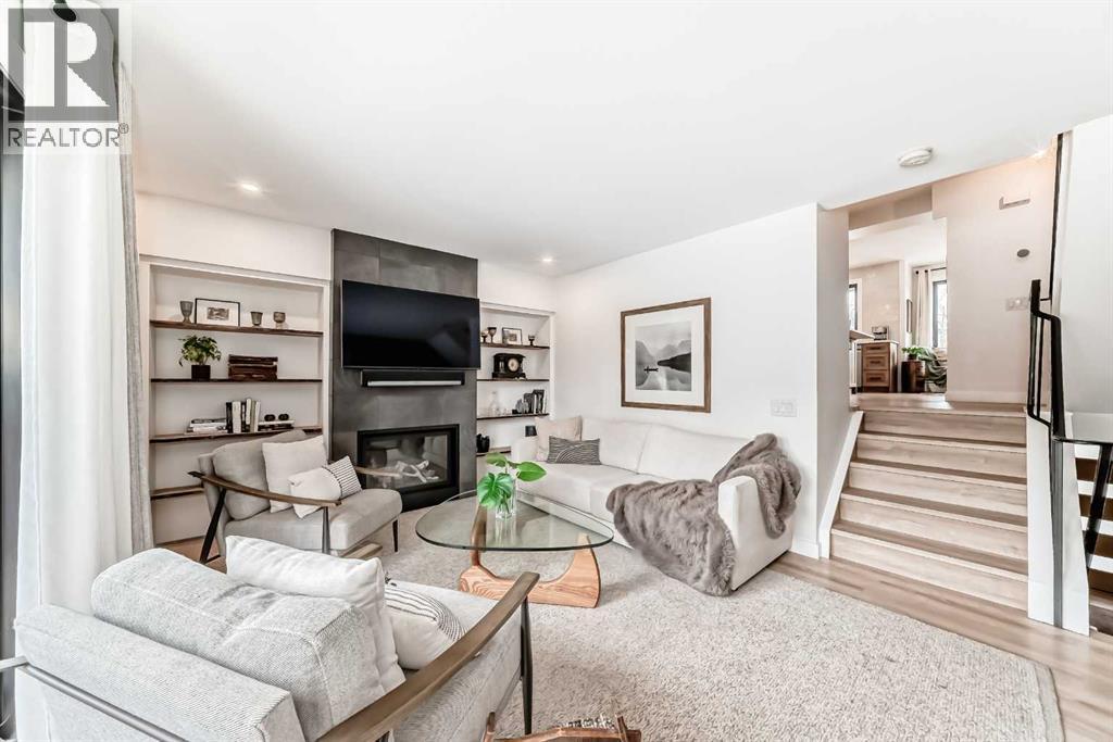 42 Point Drive Nw, Calgary, Alberta  T3B 5B3 - Photo 6 - A2293039