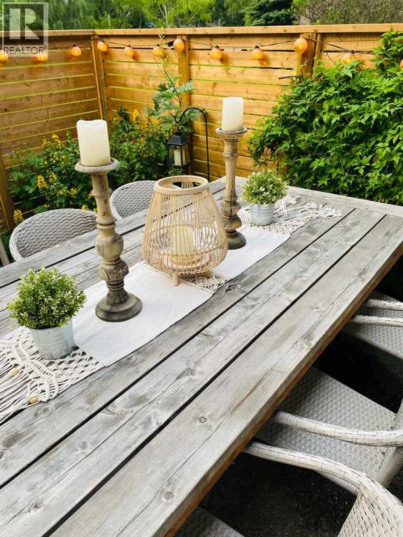 42 Point Drive Nw, Calgary, Alberta  T3B 5B3 - Photo 33 - A2293039