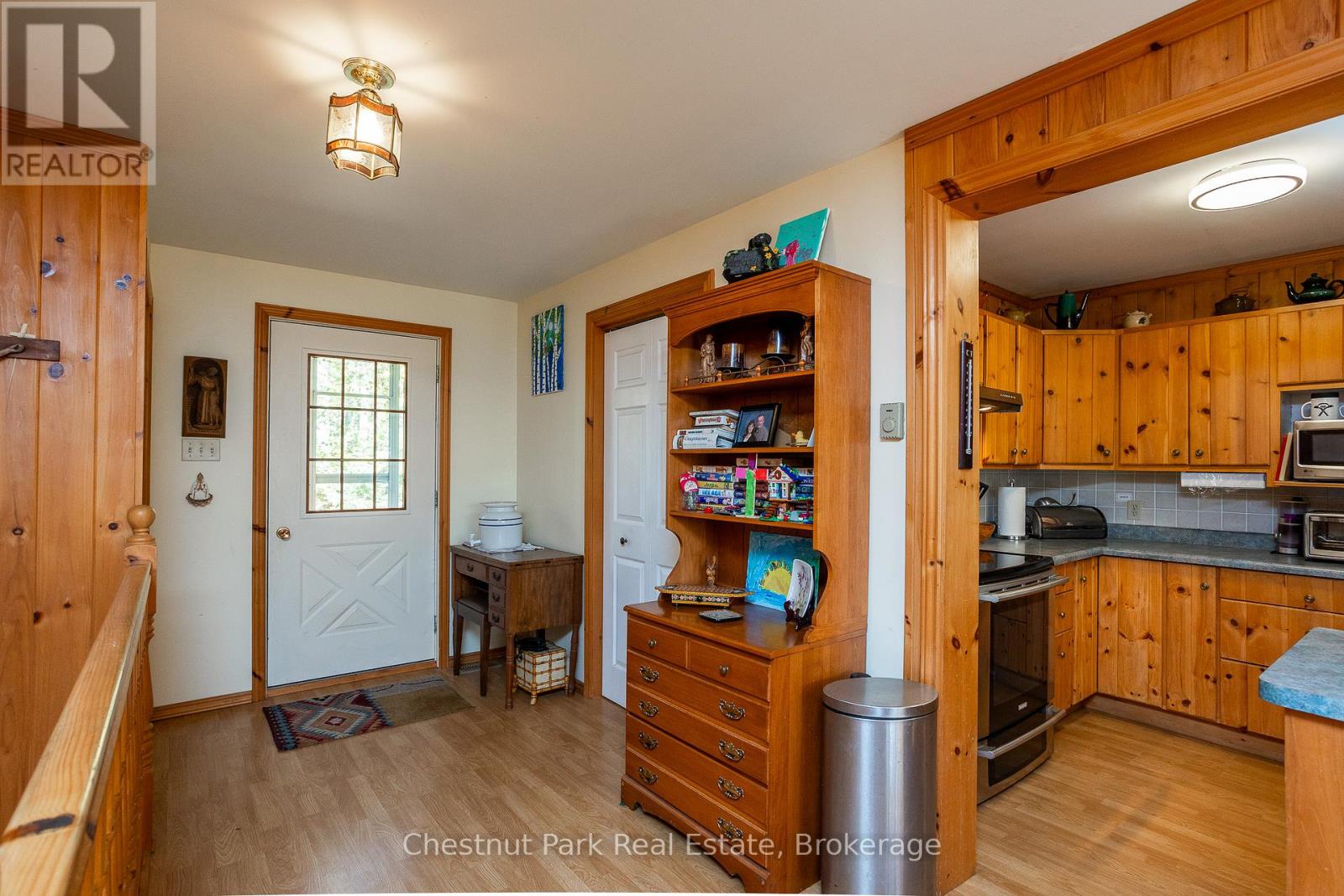 305 Barney's Boulevard, Northern Bruce Peninsula, Ontario  N0H 1Z0 - Photo 3 - X12879580