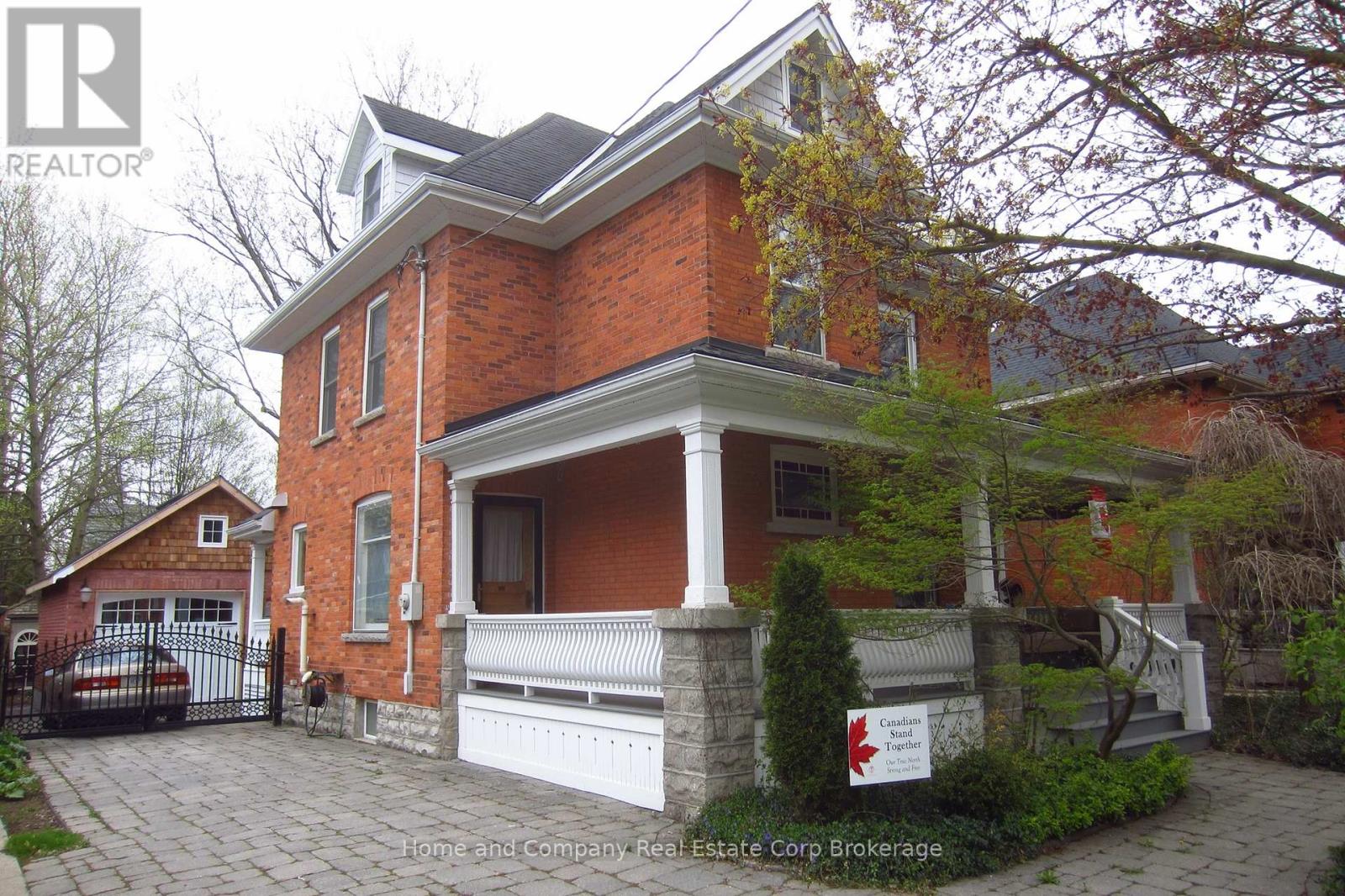 191 Cobourg Street, Stratford, Ontario  N5A 3E9 - Photo 2 - X12879678