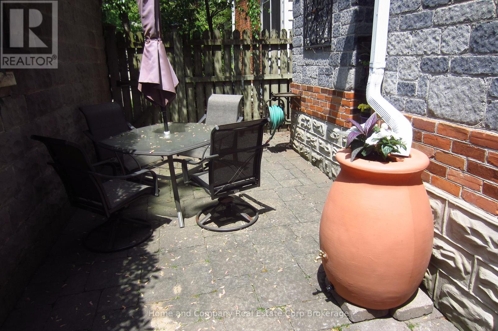 191 Cobourg Street, Stratford, Ontario  N5A 3E9 - Photo 38 - X12879678