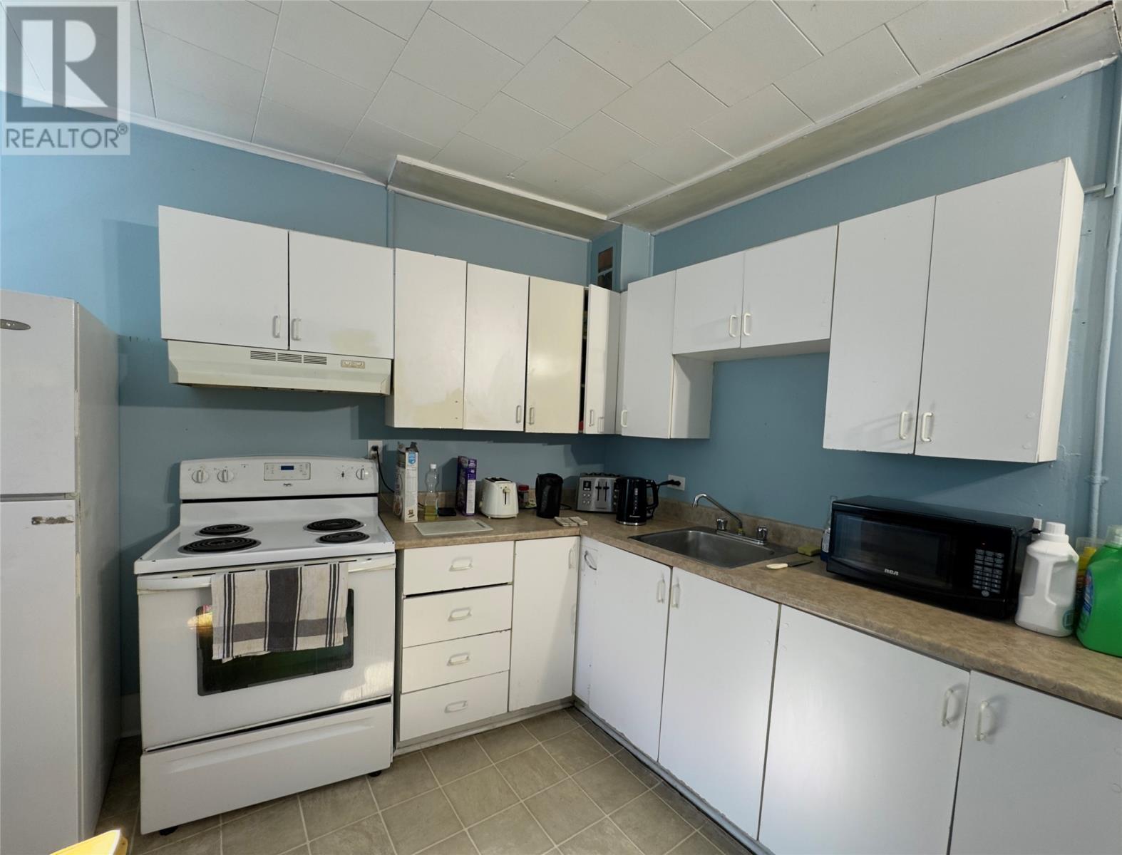 17 Freshwater Road, St. John's, Newfoundland & Labrador  A1C 2N1 - Photo 3 - 1295095