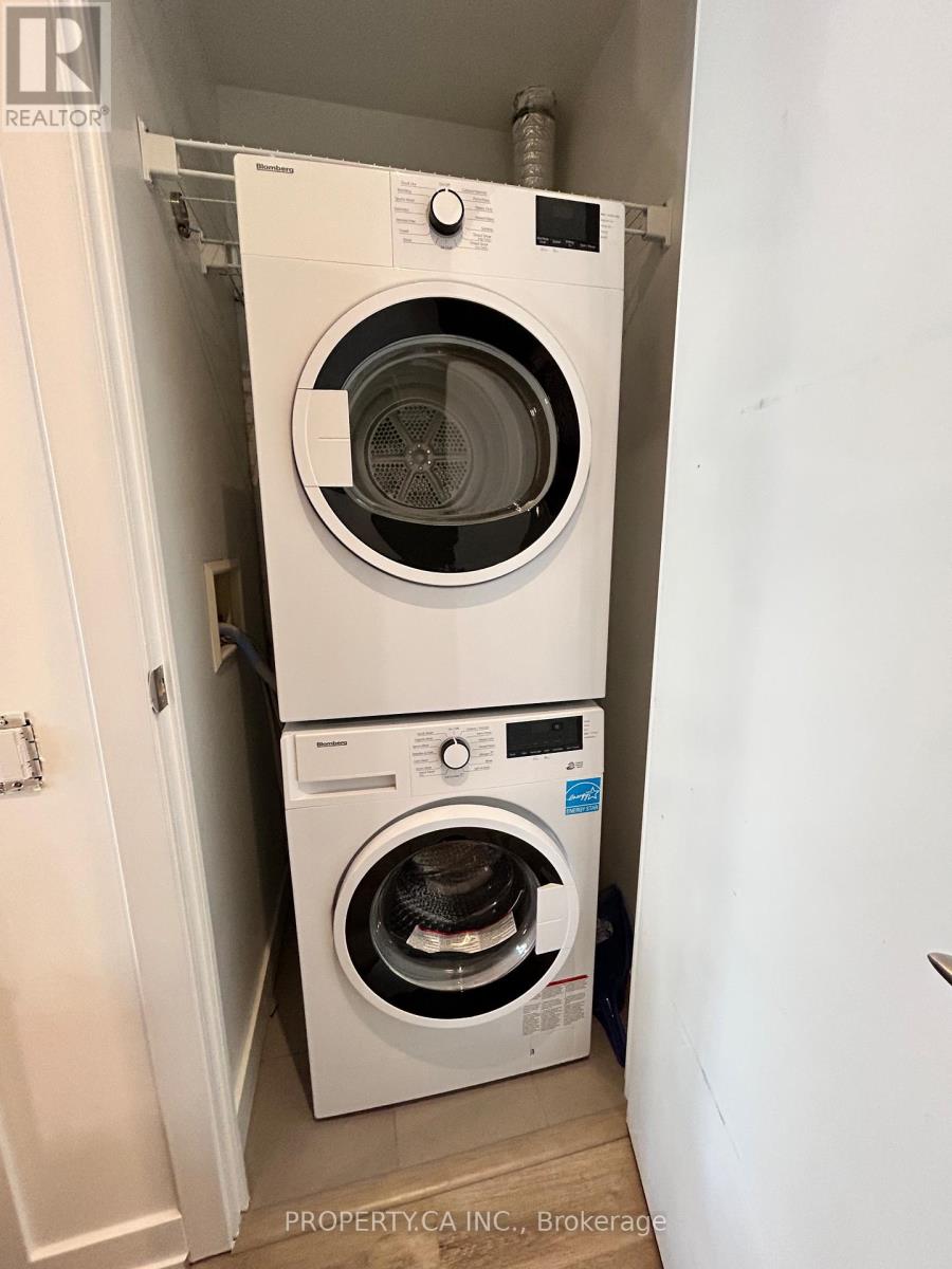 410 - 75 Portland Street, Toronto (Waterfront Communities), Ontario  M5V 2M9 - Photo 17 - C12879502