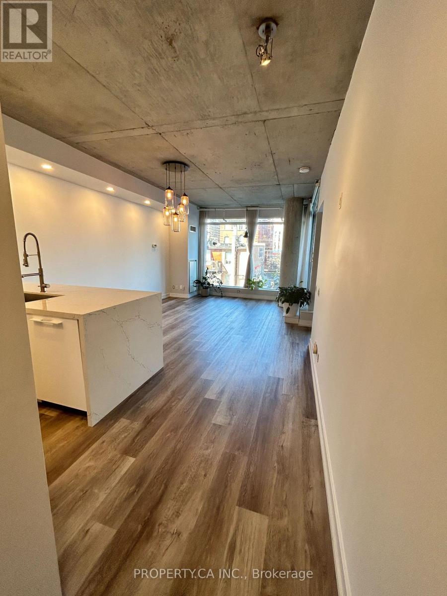 410 - 75 Portland Street, Toronto (Waterfront Communities), Ontario  M5V 2M9 - Photo 2 - C12879502