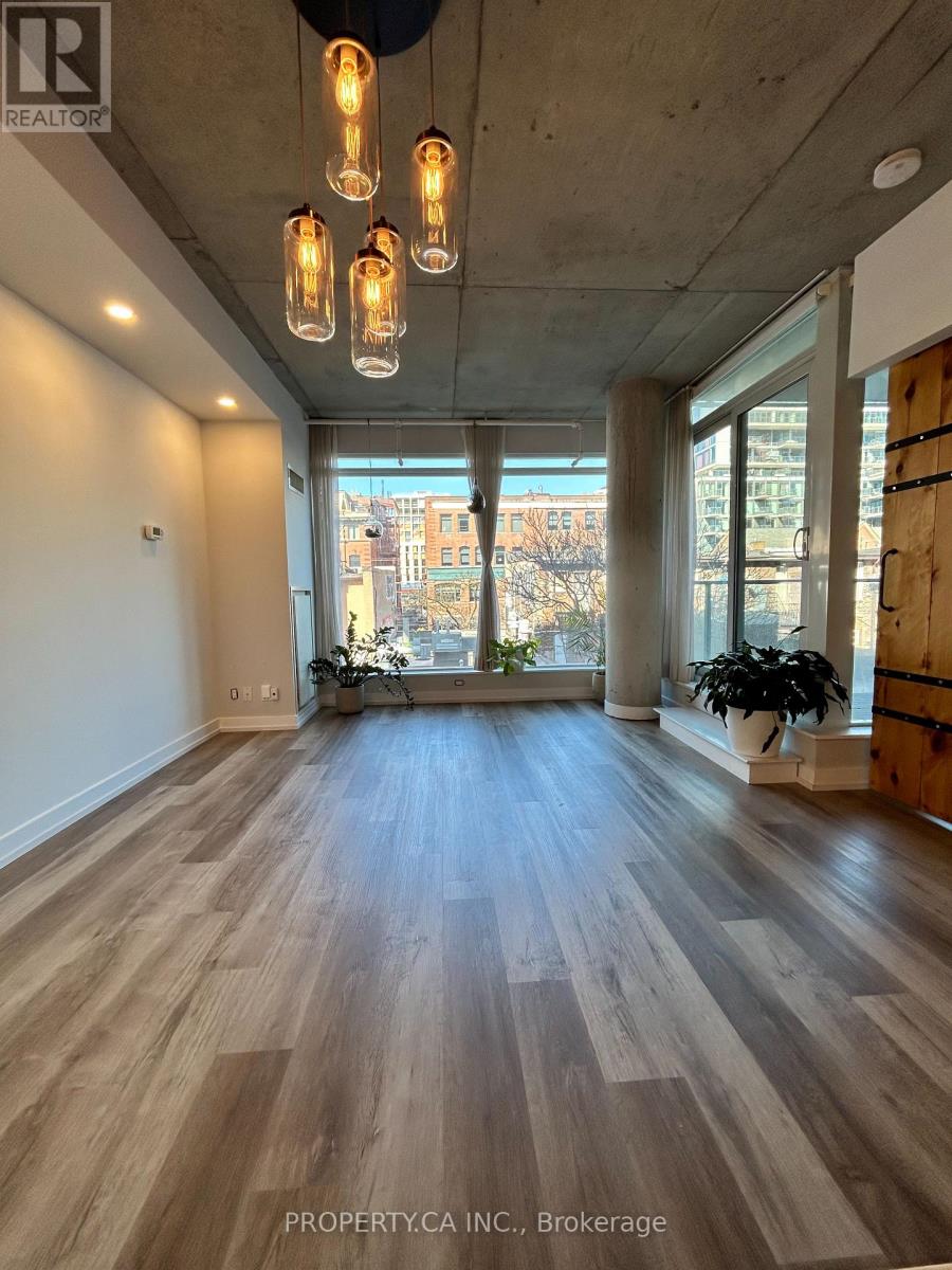 410 - 75 Portland Street, Toronto (Waterfront Communities), Ontario  M5V 2M9 - Photo 3 - C12879502