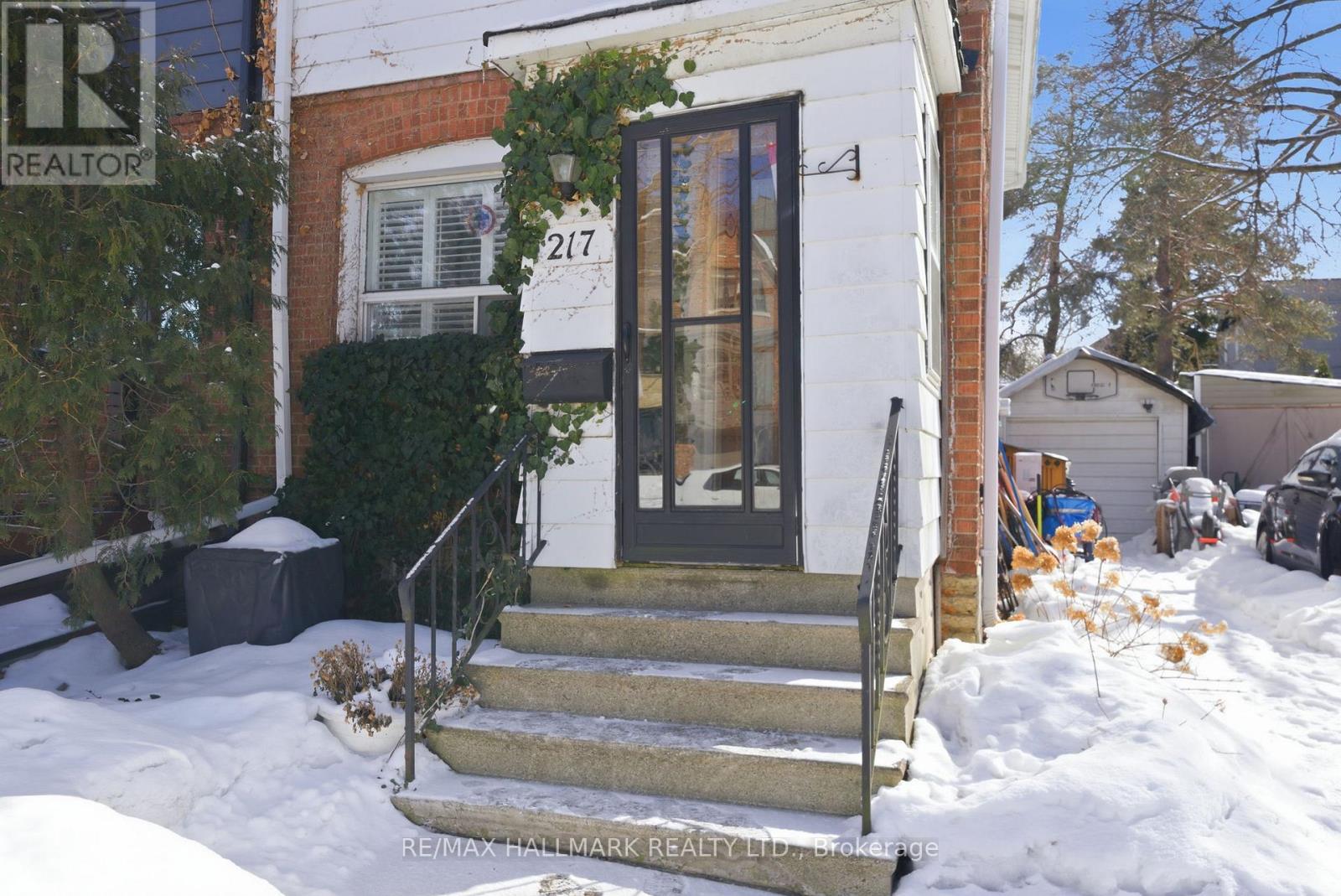 217 Snowdon Avenue, Toronto, Ontario  M4N 2B4 - Photo 4 - C12879504
