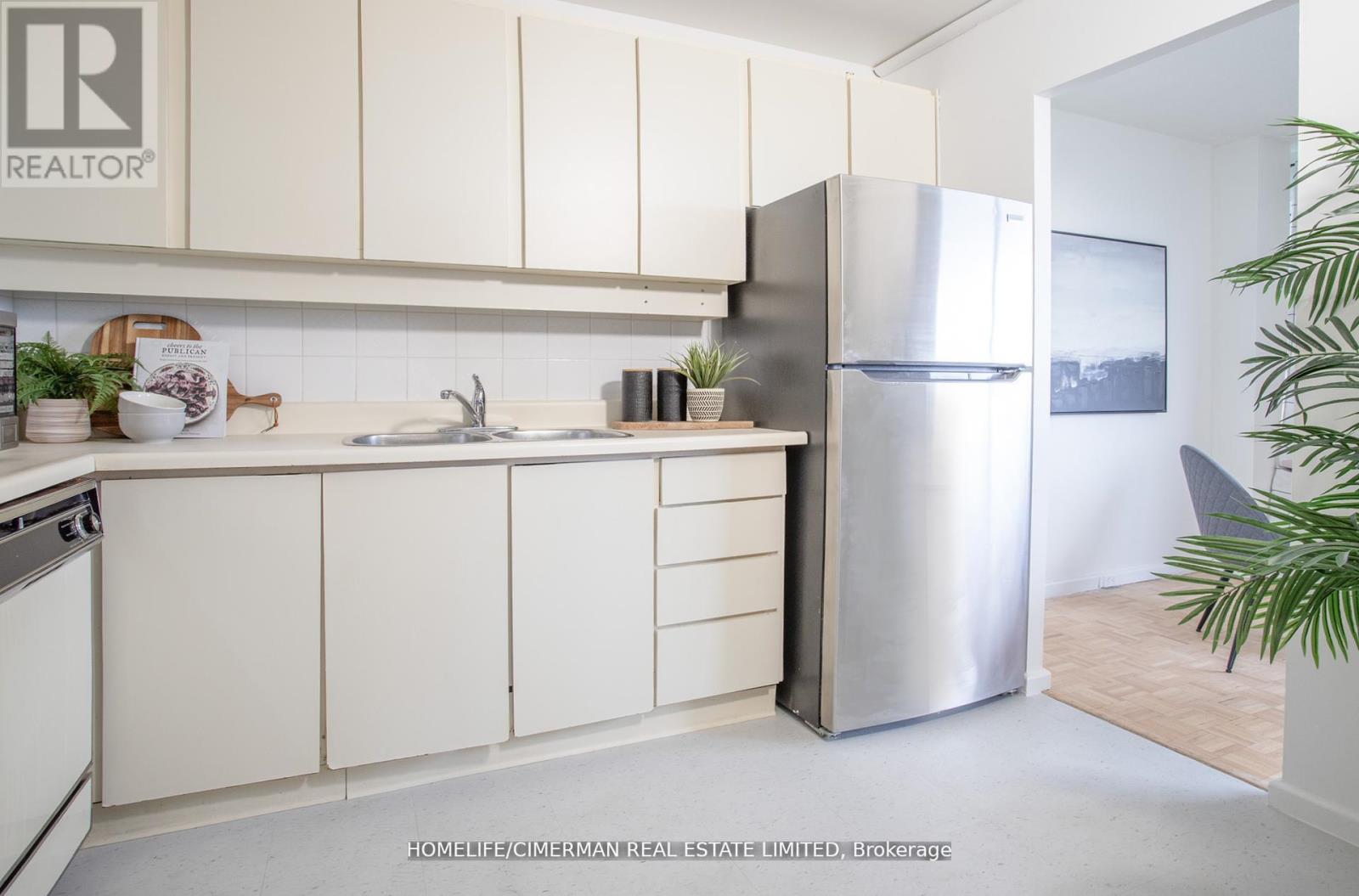 1702 - 715 Don Mills Road, Toronto, Ontario  M3C 1S5 - Photo 12 - C12879564