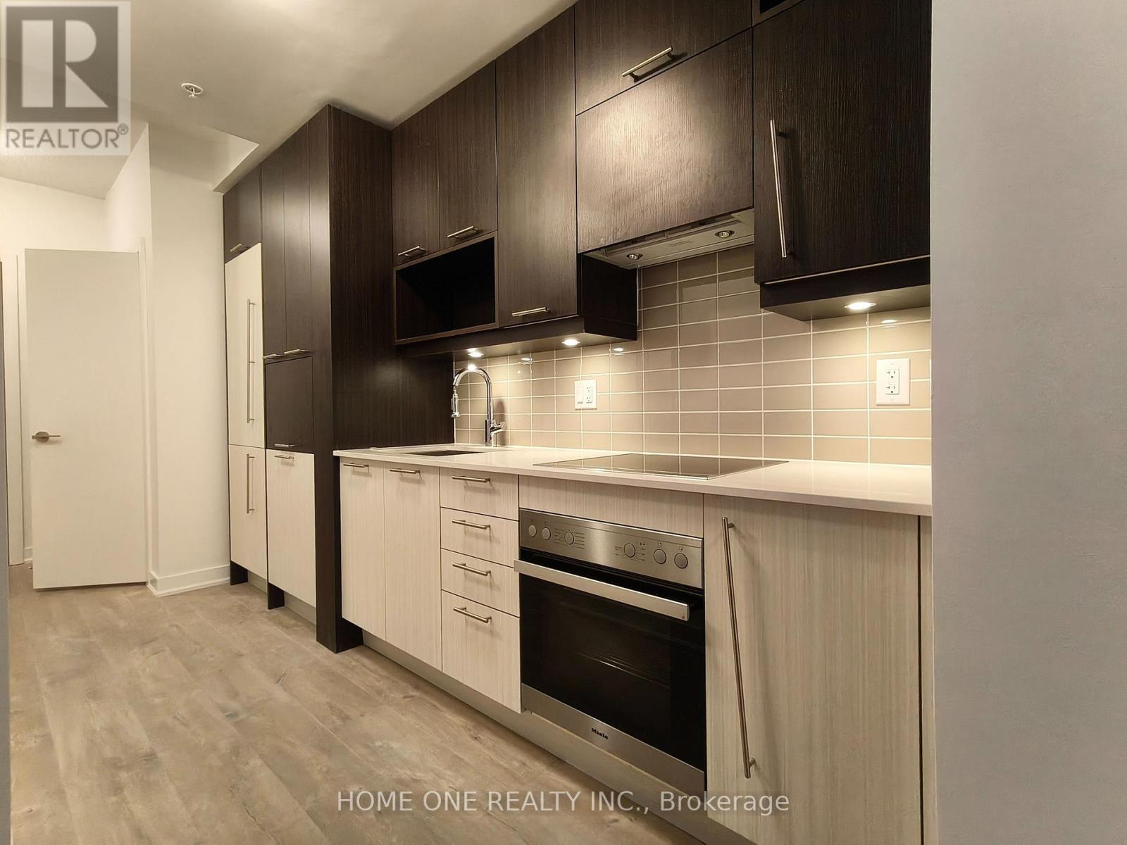 526 - 30 Nelson Street, Toronto, Ontario  M5V 0H5 - Photo 8 - C12879584