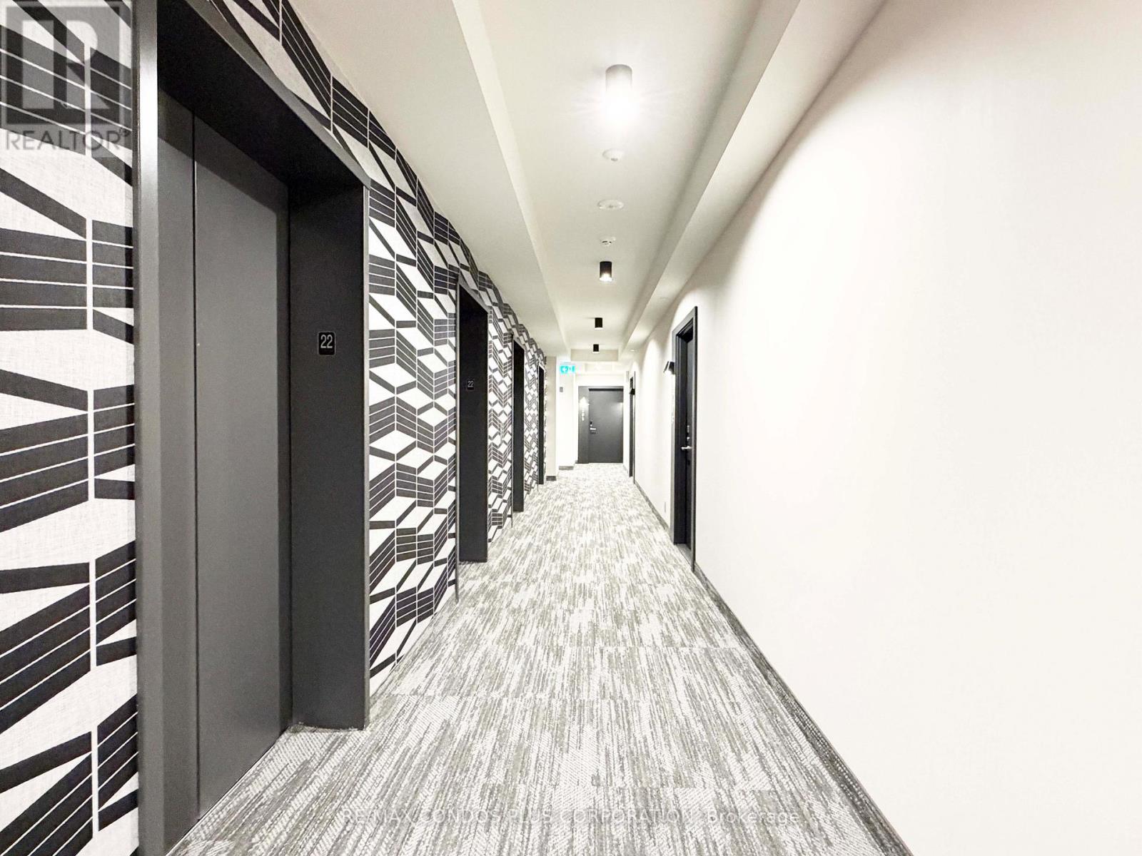 2215 - 180 Front Street E, Toronto (Moss Park), Ontario  M5A 0A9 - Photo 17 - C12879656