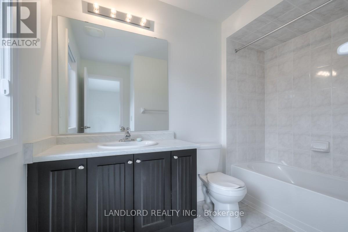 23 Kenneth Wood Crescent, Toronto (Newtonbrook East), Ontario  M2N 0K3 - Photo 14 - C12879714