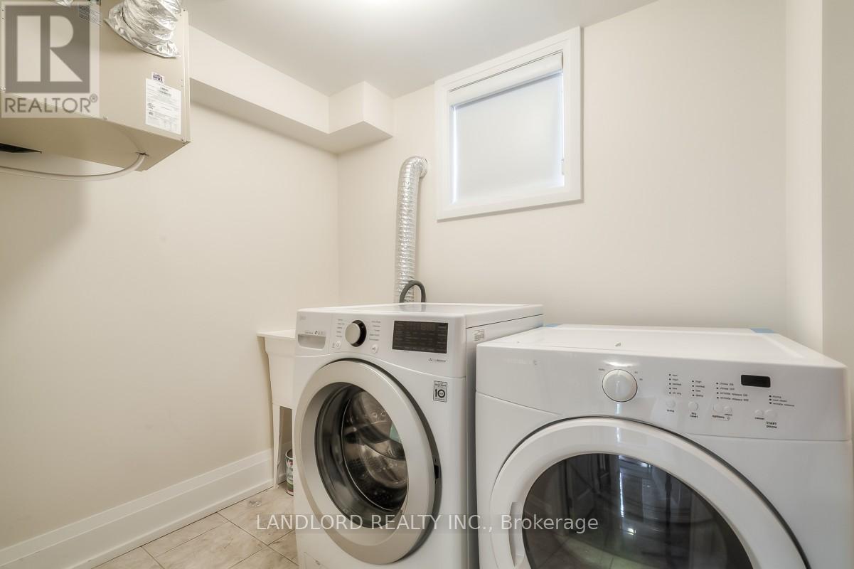 23 Kenneth Wood Crescent, Toronto (Newtonbrook East), Ontario  M2N 0K3 - Photo 16 - C12879714