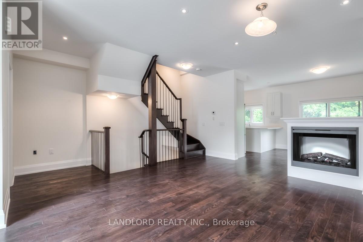 23 Kenneth Wood Crescent, Toronto (Newtonbrook East), Ontario  M2N 0K3 - Photo 5 - C12879714