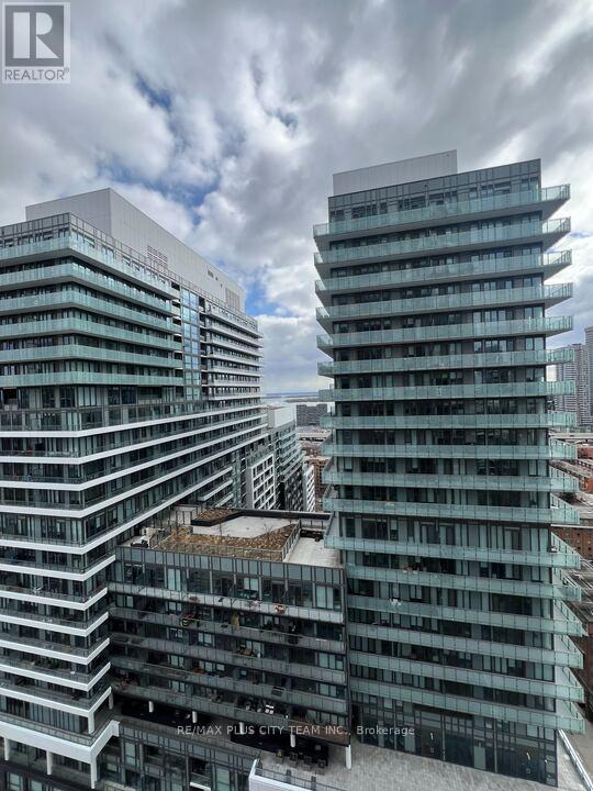 2808 - 180 Front Street E, Toronto, Ontario  M5A 0A9 - Photo 18 - C12879734