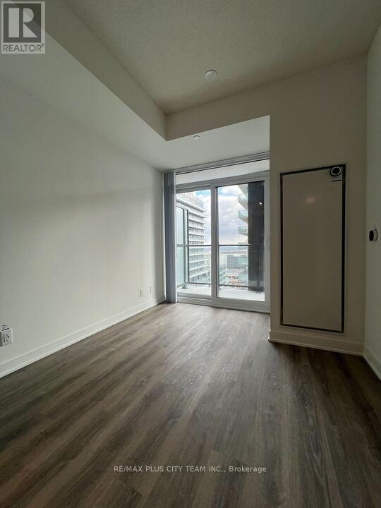 2808 - 180 Front Street E, Toronto, Ontario  M5A 0A9 - Photo 2 - C12879734
