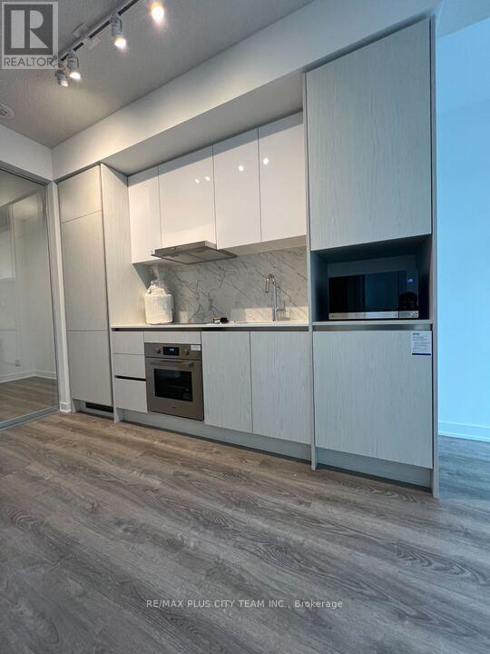 2808 - 180 Front Street E, Toronto, Ontario  M5A 0A9 - Photo 5 - C12879734