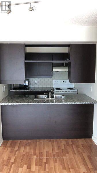 2402 - 70 Town Centre Court, Toronto (Bendale), Ontario  M1P 4Y7 - Photo 7 - E12879510