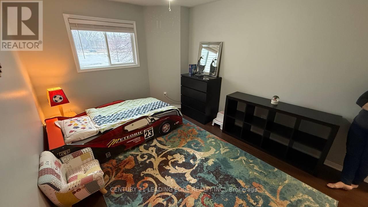 48 Jays Drive, Whitby (Williamsburg), Ontario  L1R 2P6 - Photo 11 - E12879576