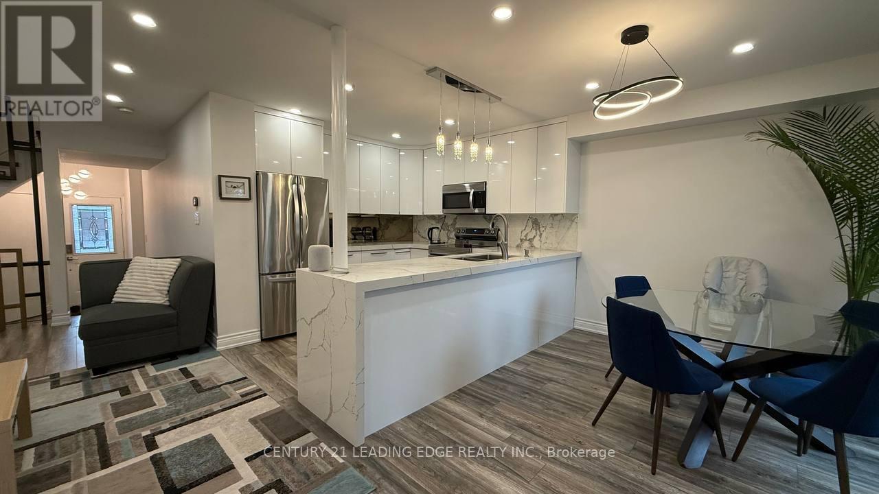 48 Jays Drive, Whitby (Williamsburg), Ontario  L1R 2P6 - Photo 2 - E12879576