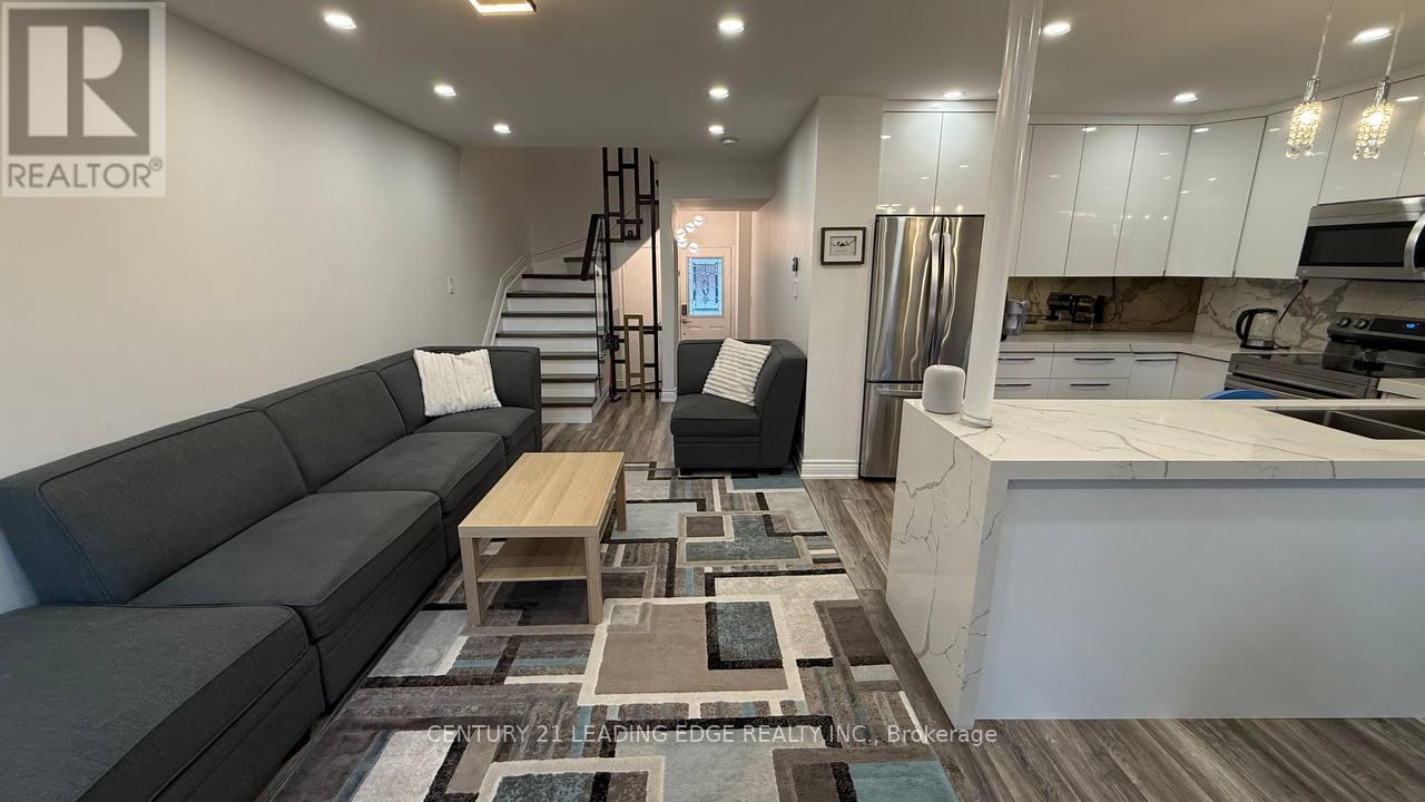 48 Jays Drive, Whitby (Williamsburg), Ontario  L1R 2P6 - Photo 6 - E12879576