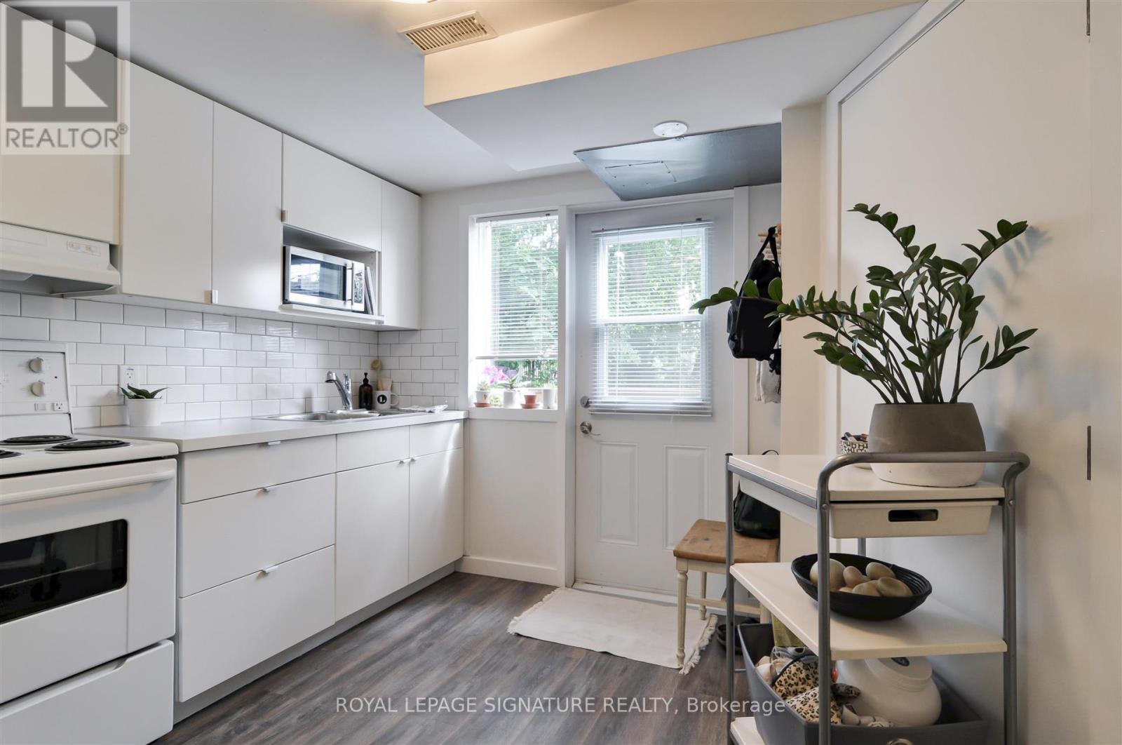 Bsmt - 169 Bellefair Avenue, Toronto (The Beaches), Ontario  M4L 3V1 - Photo 5 - E12879800