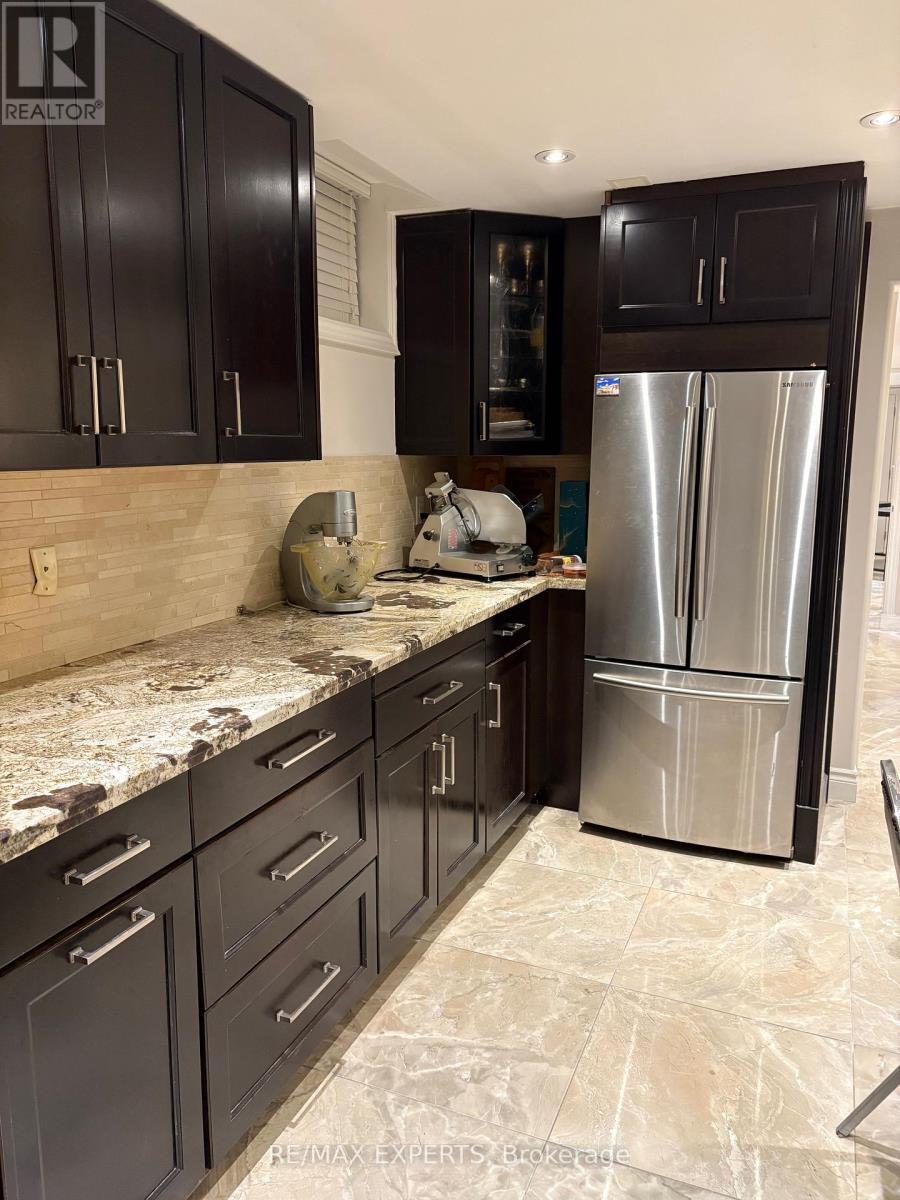 220 Twin Hills Crescent, Vaughan (Vellore Village), Ontario  L4H 0H2 - Photo 12 - N12879660