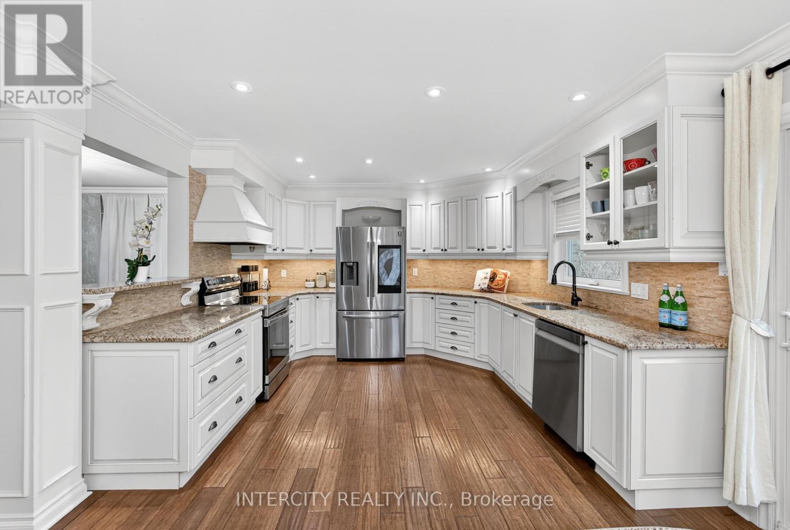 63 Deerglen Terrace, Aurora, Ontario  L4G 6Y2 - Photo 14 - N12879720