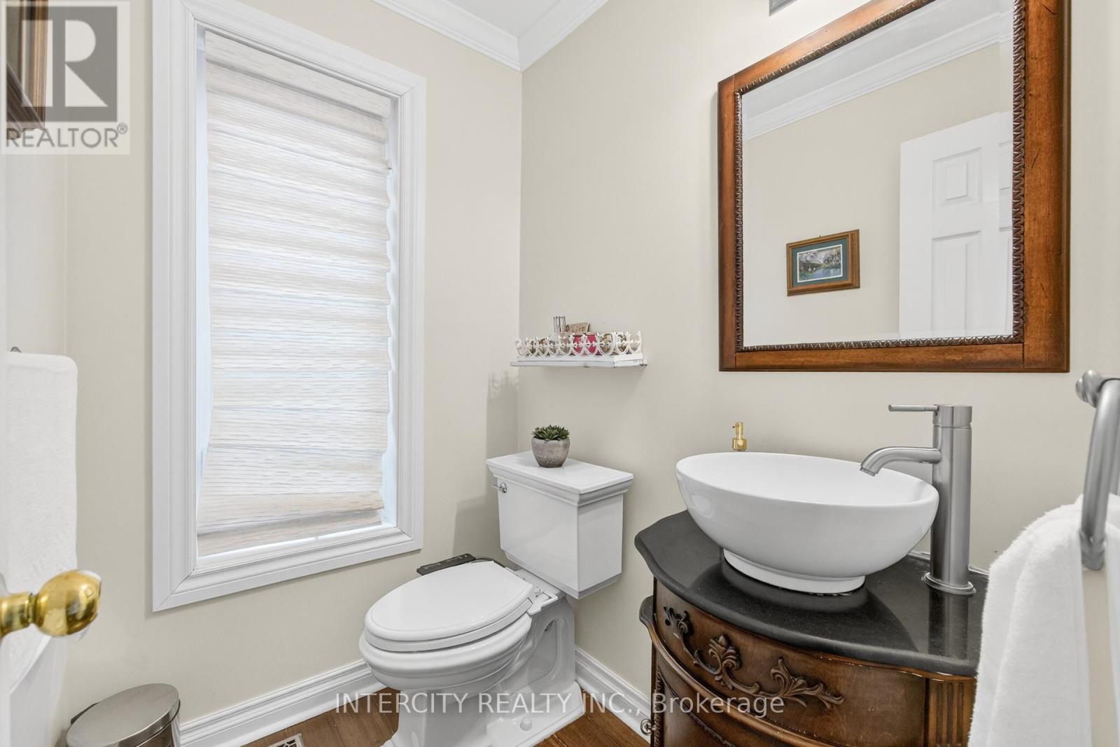 63 Deerglen Terrace, Aurora, Ontario  L4G 6Y2 - Photo 6 - N12879720